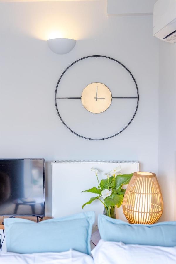 Monemvasia Modern Flat Екстериор снимка