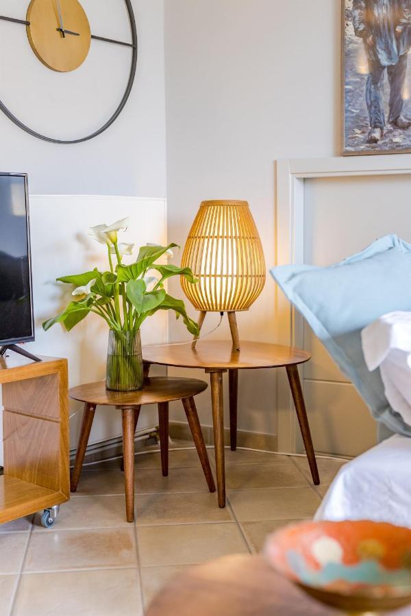 Monemvasia Modern Flat Екстериор снимка