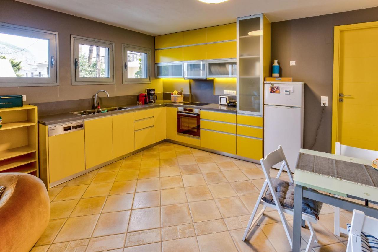 Monemvasia Modern Flat Екстериор снимка