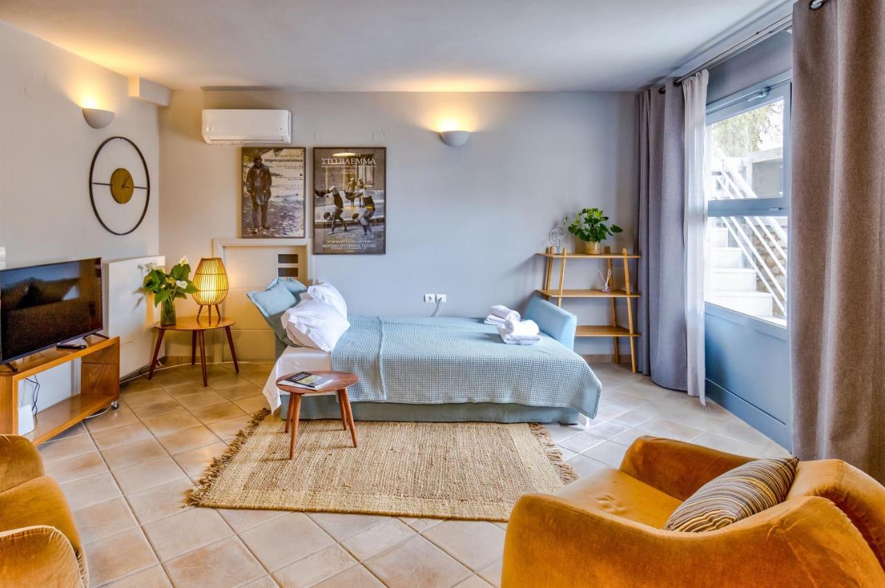 Monemvasia Modern Flat Екстериор снимка