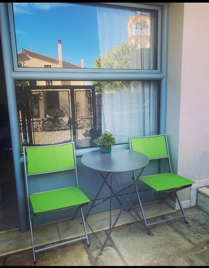 Monemvasia Modern Flat Екстериор снимка